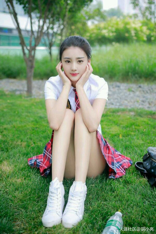 勇士在季后赛中逆境反击,库里超级三分带队成功翻盘!,勇士库里得分王