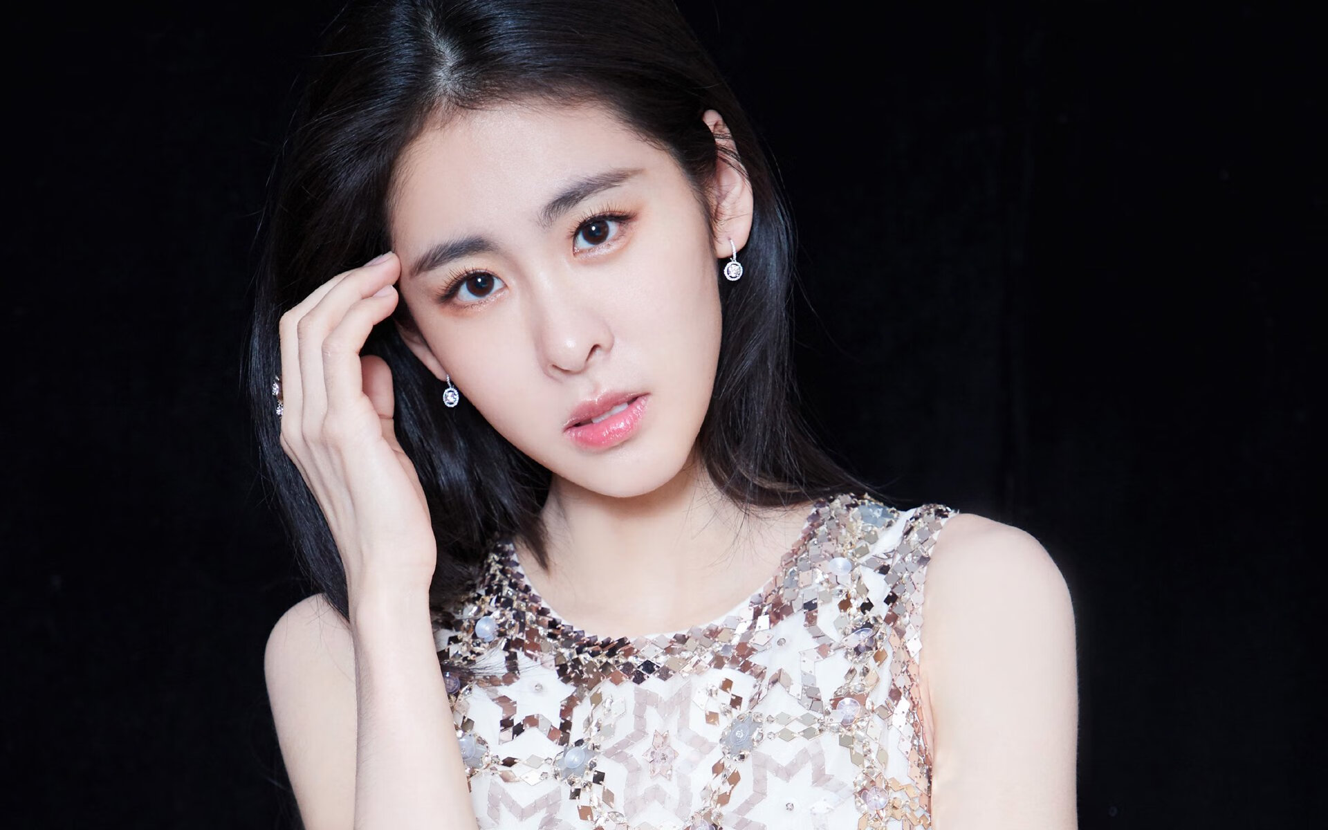 足球青训计划引入沙地练习增强脚感，最实用的足球青训教案